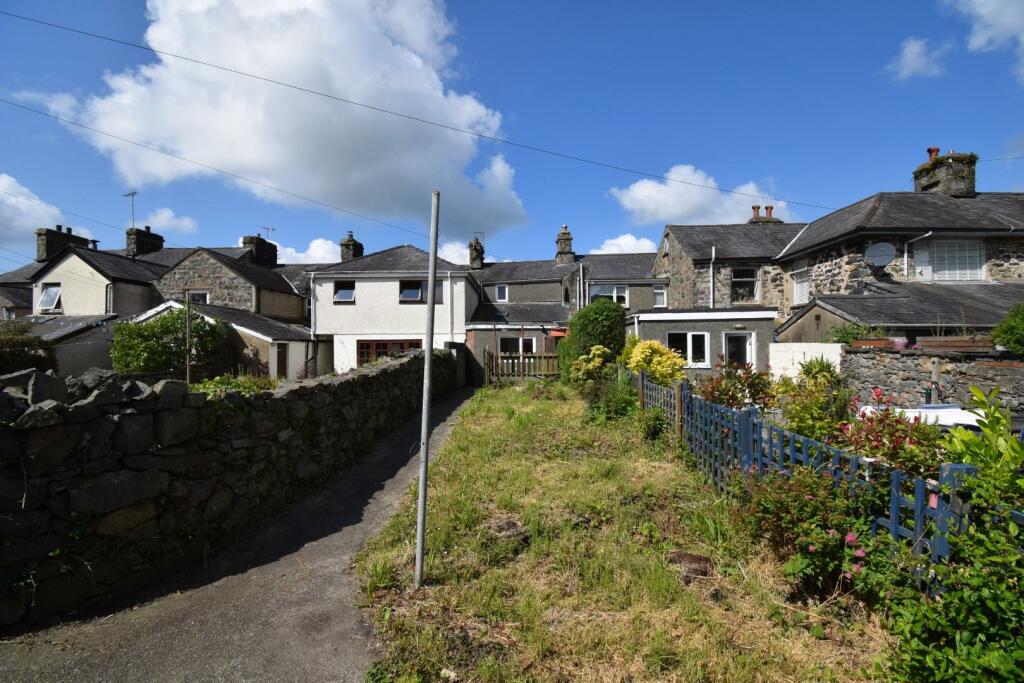 2 bed Terraced