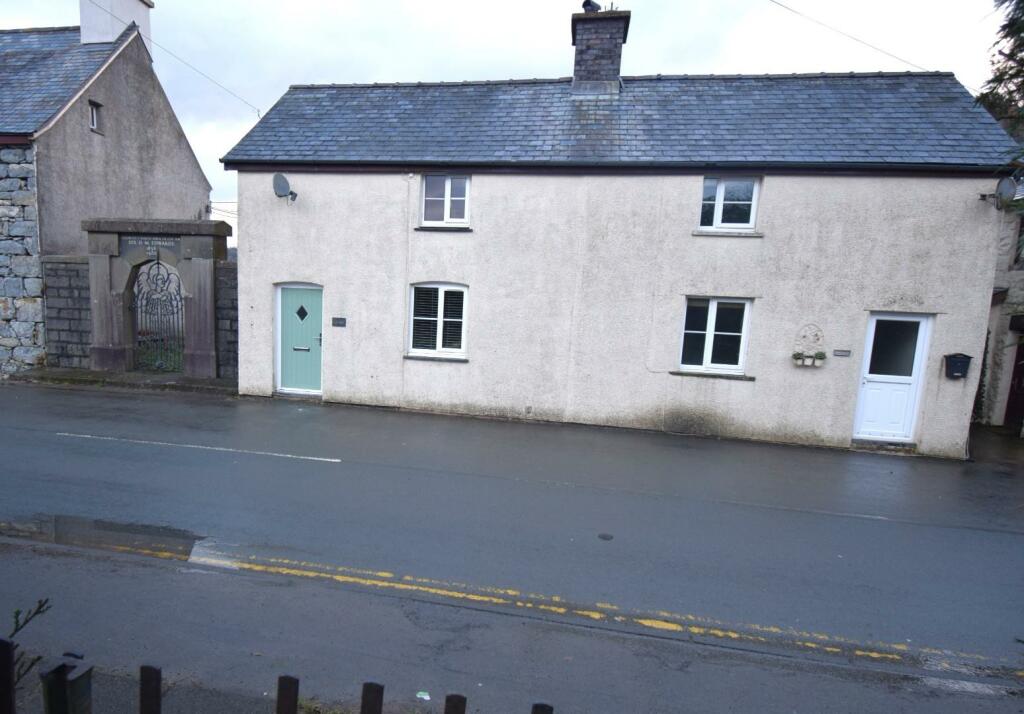 2 bed Semi-Detached