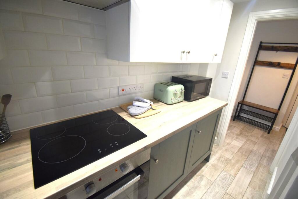 2 bed Semi-Detached
