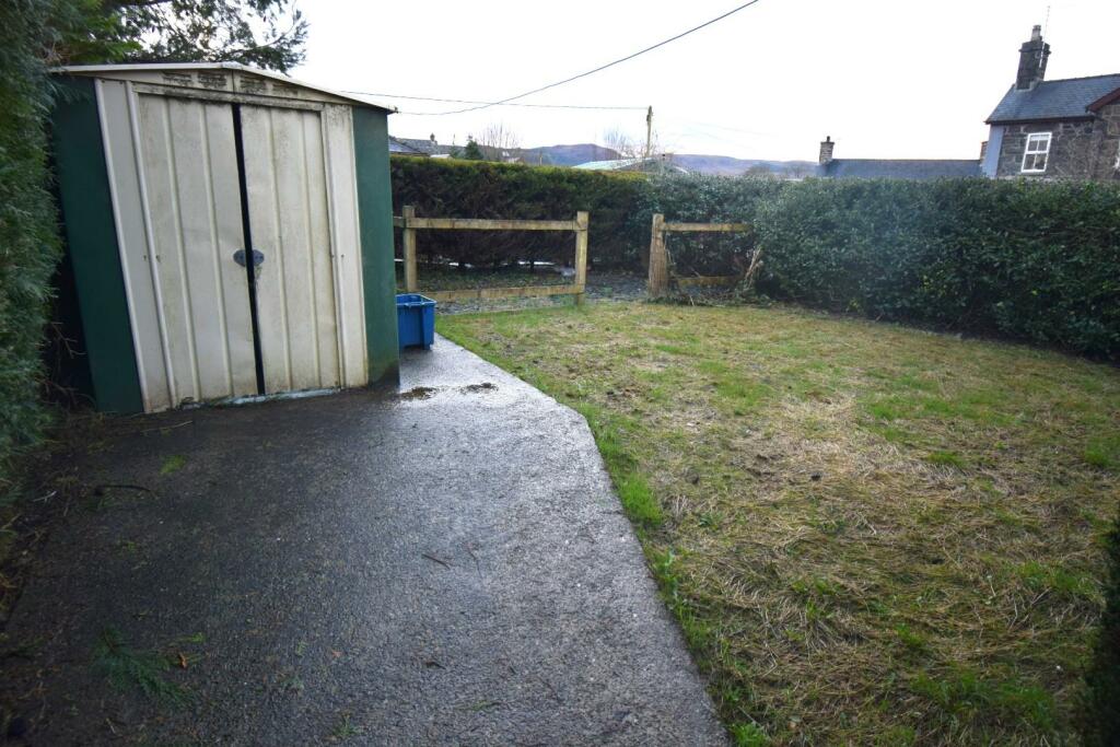 2 bed Semi-Detached