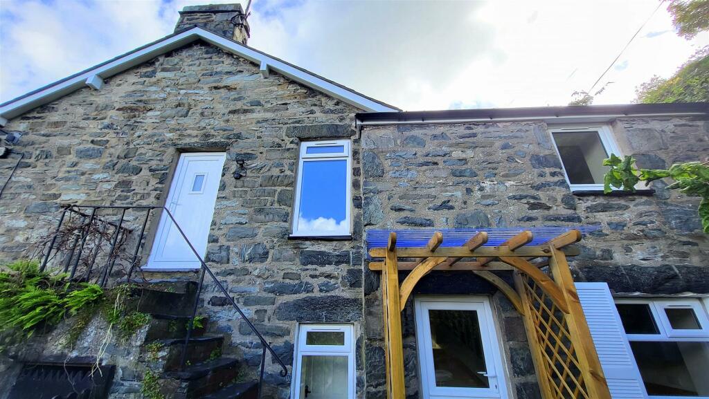 3 bed Character Property
