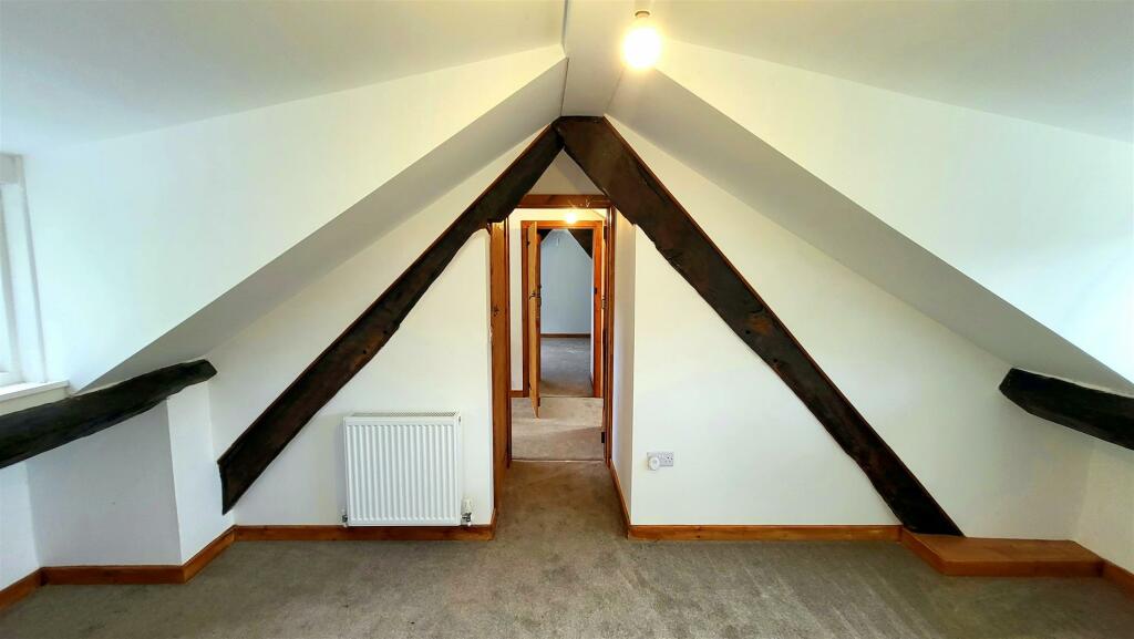 2 bed Character Property