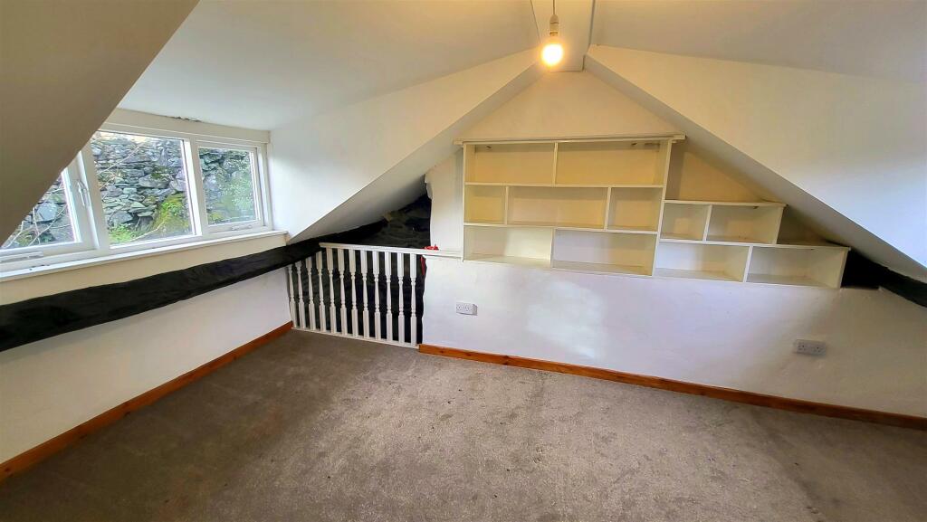 2 bed Character Property
