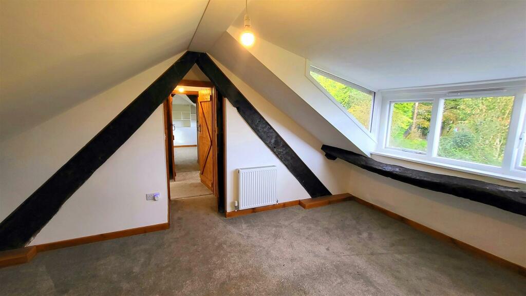 2 bed Character Property