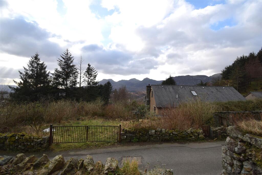 2 bed End of Terrace