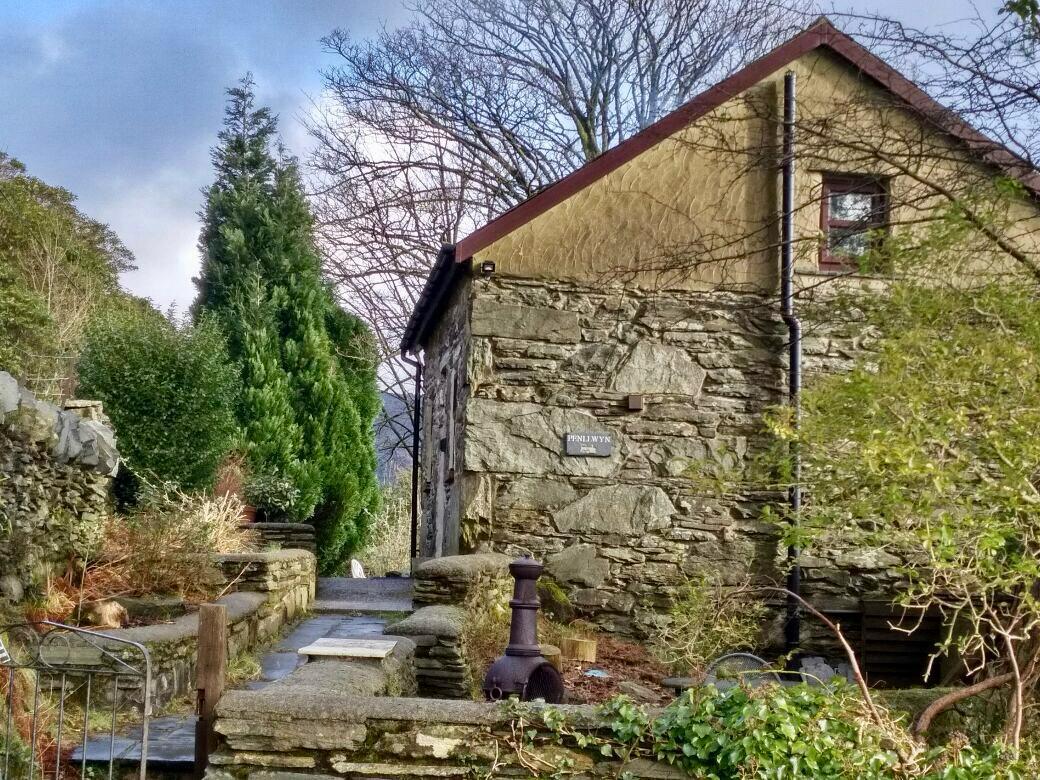 2 bed Detached