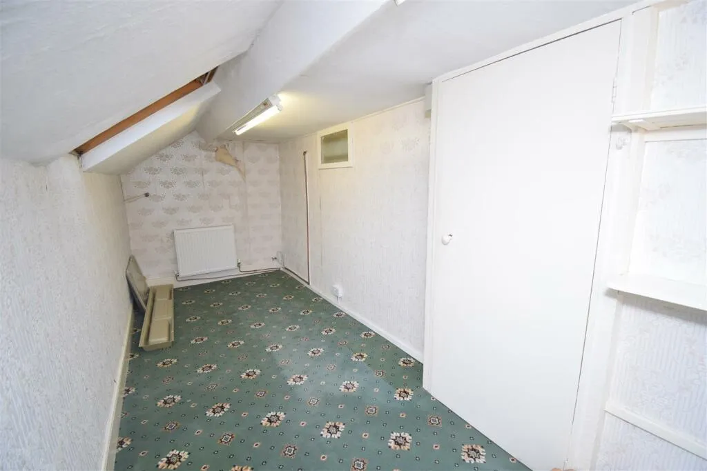 4 bed Terraced