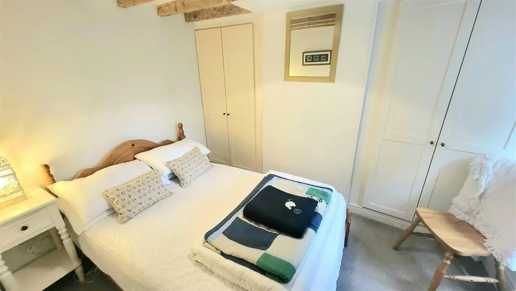 2 bed Cottage