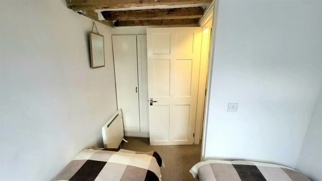 2 bed Cottage