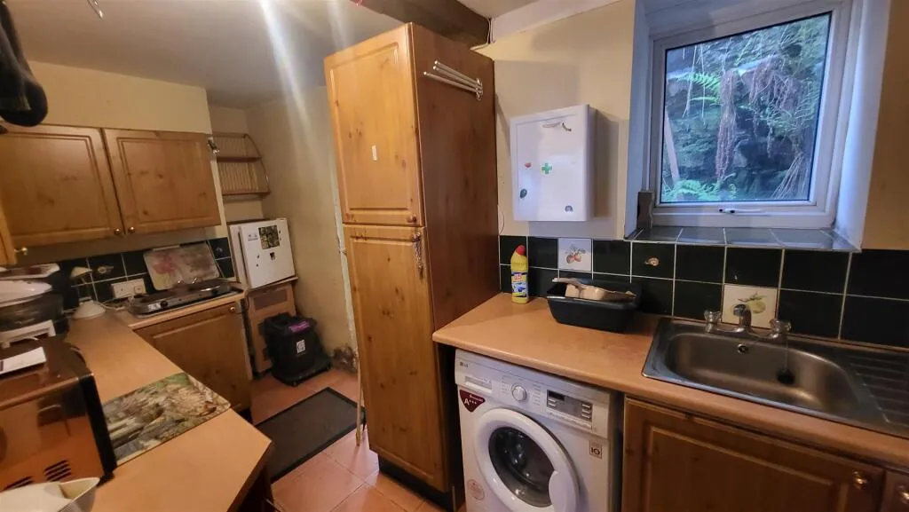 2 bed Terraced