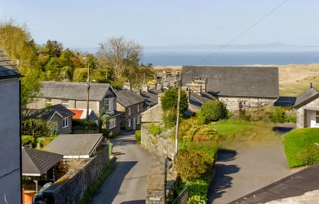 3 bed Cottage