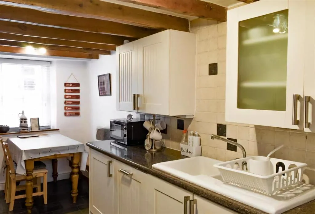 3 bed Cottage