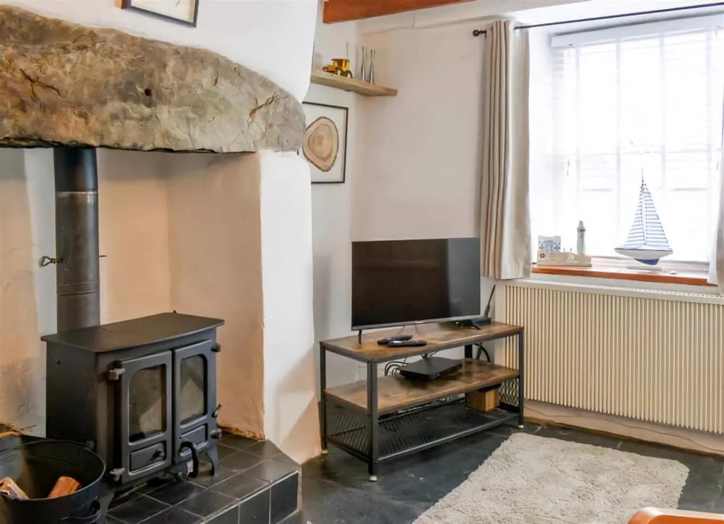 3 bed Cottage