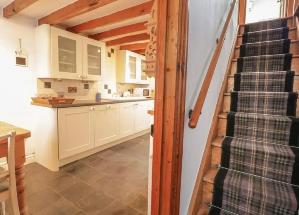 3 bed Cottage