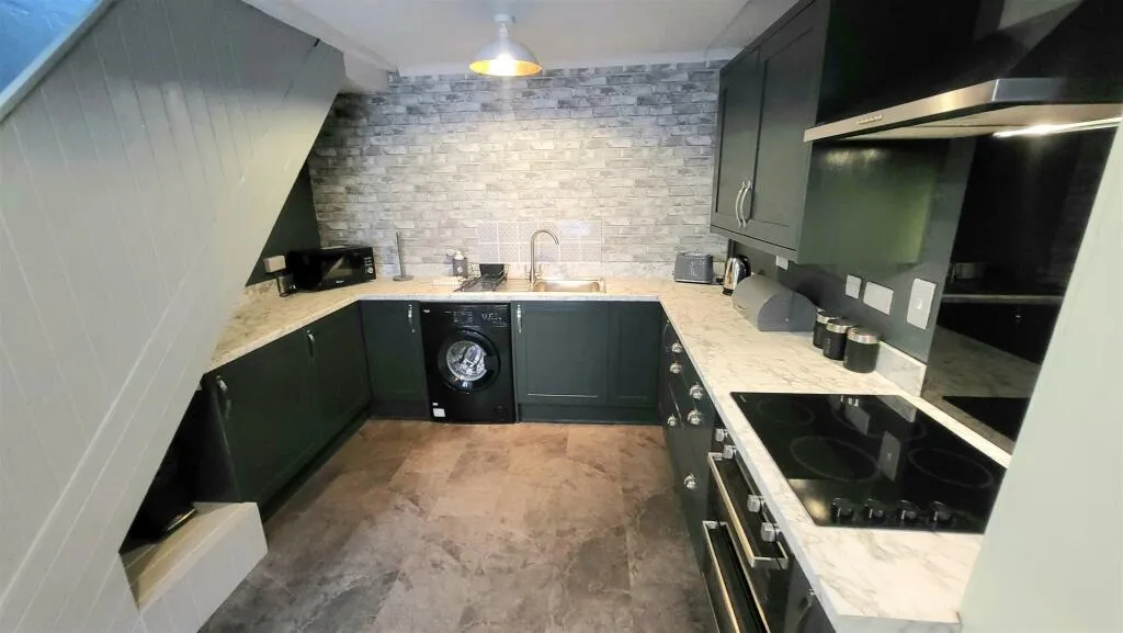 3 bed Terraced