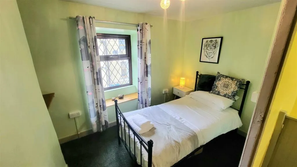 3 bed Terraced
