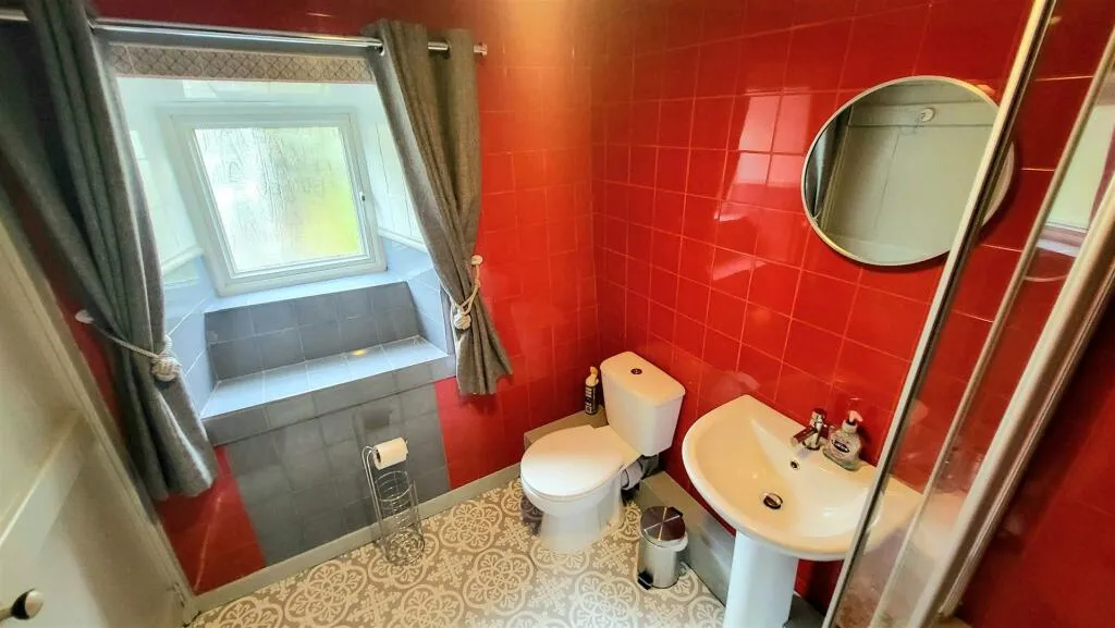 3 bed Terraced