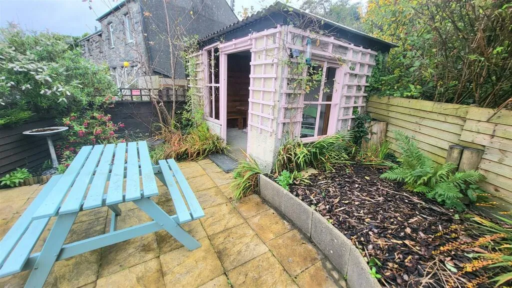 3 bed Terraced