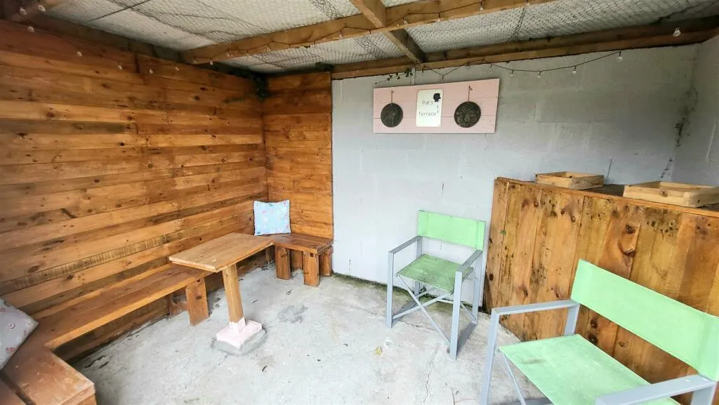 3 bed Terraced