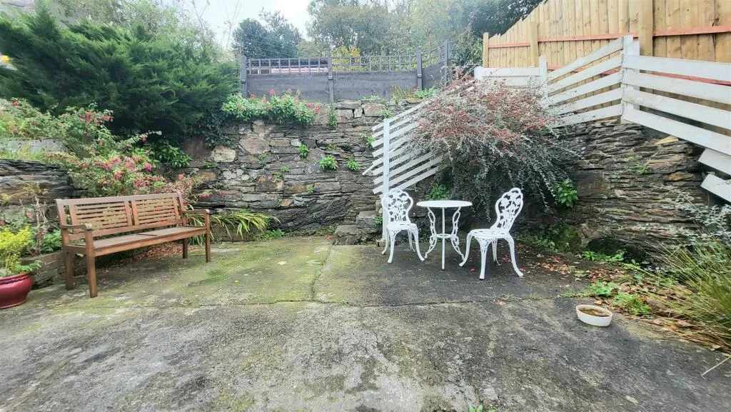 3 bed Terraced