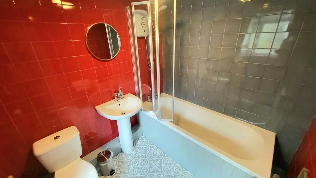 3 bed Terraced