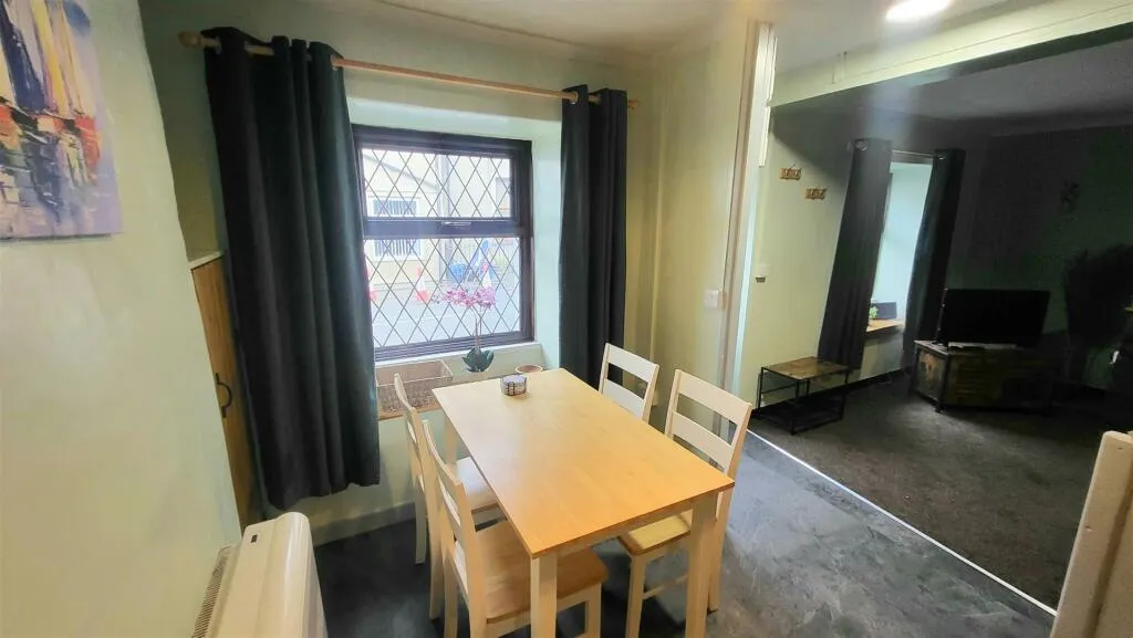 3 bed Terraced