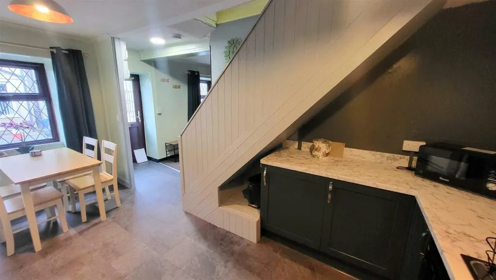 3 bed Terraced