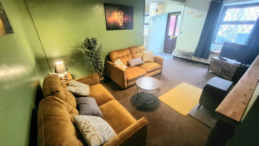 3 bed Terraced
