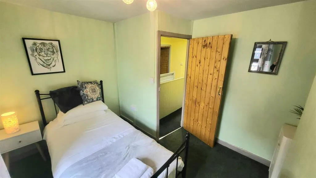 3 bed Terraced