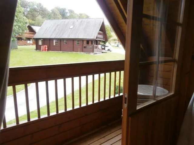 3 bed Log Cabin