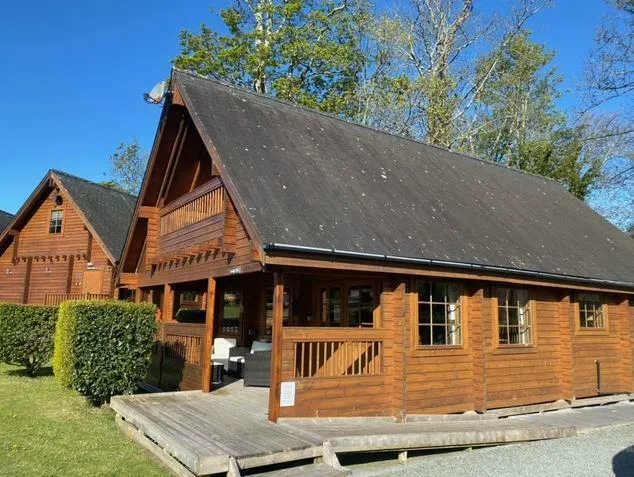 3 bed Log Cabin