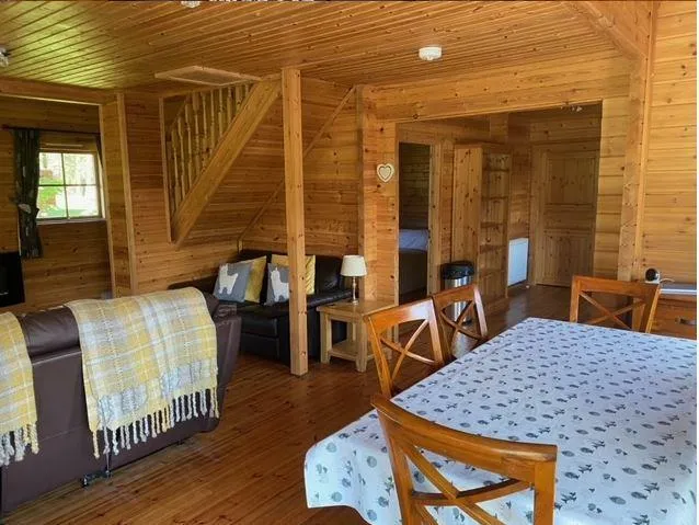 3 bed Log Cabin