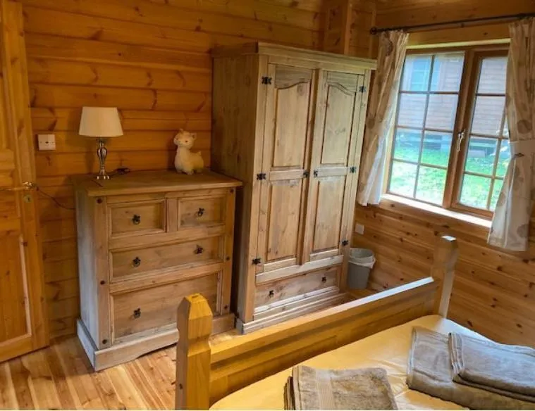 3 bed Log Cabin