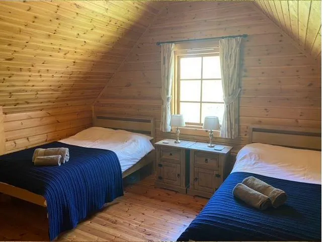 3 bed Log Cabin