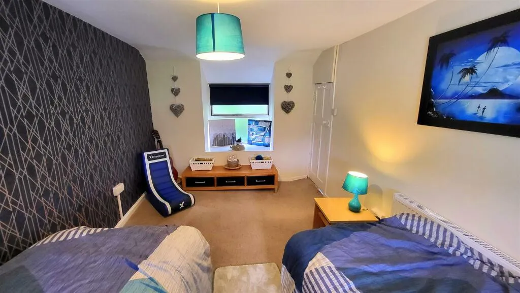 4 bed Character Property