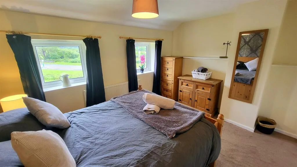 4 bed Character Property