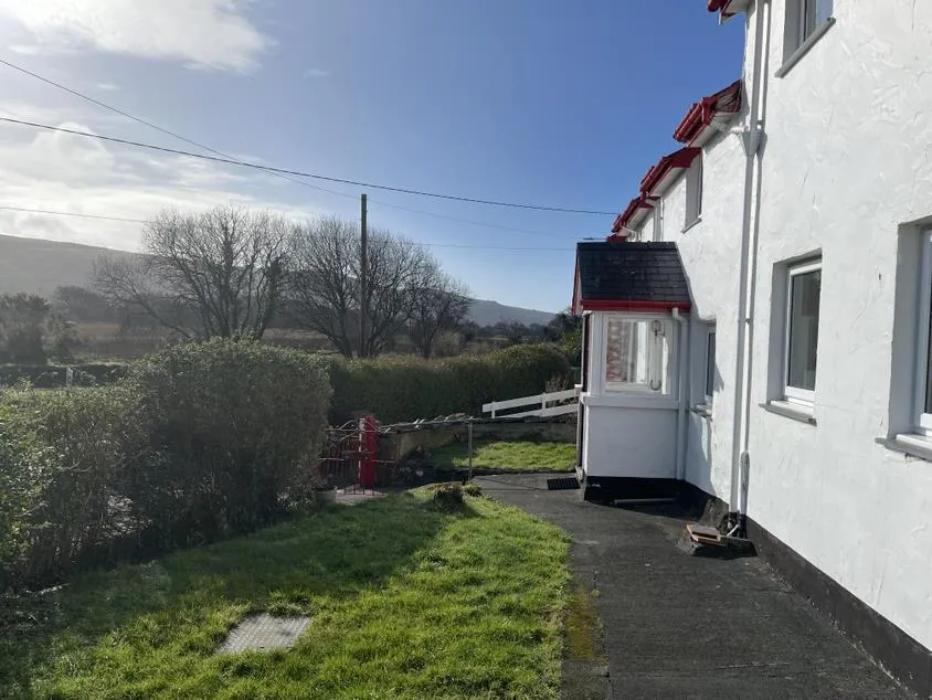 4 bed Character Property