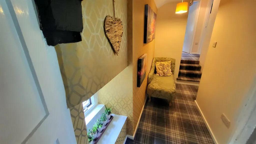 4 bed Character Property