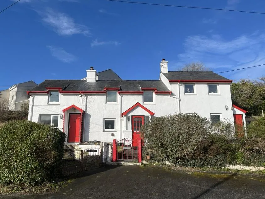 4 bed Character Property