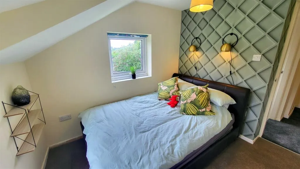 4 bed Character Property