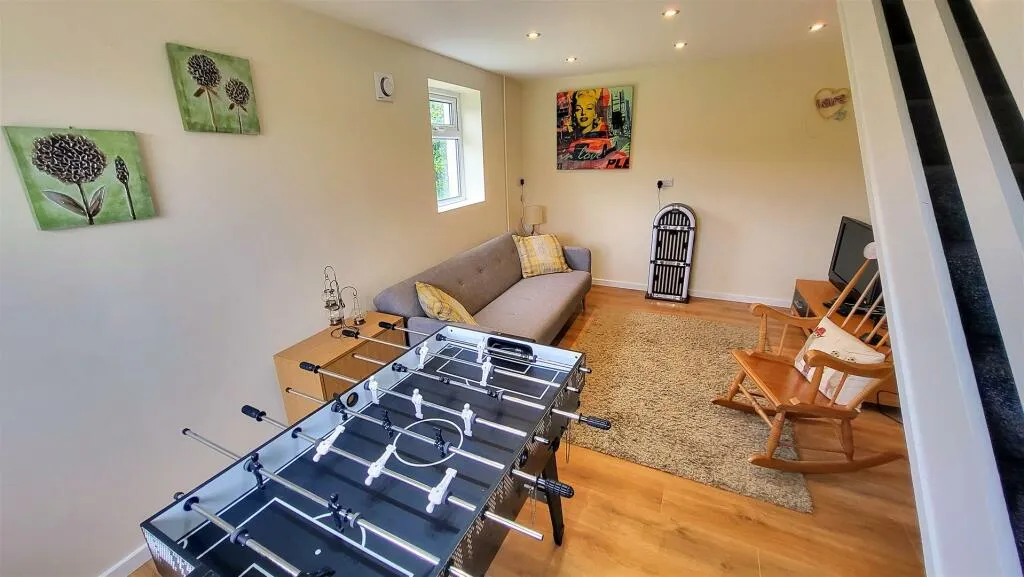 4 bed Character Property