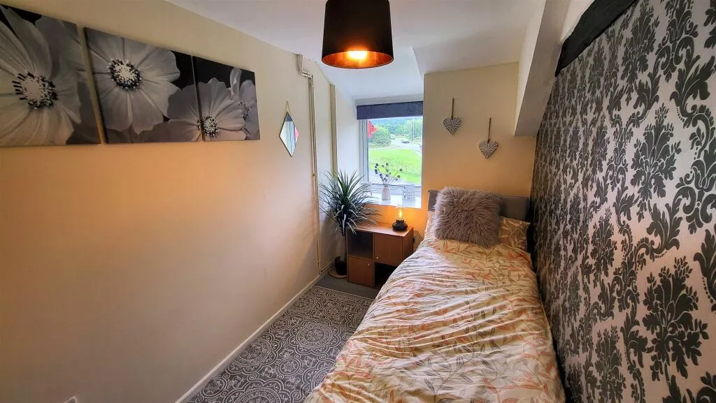 4 bed Character Property