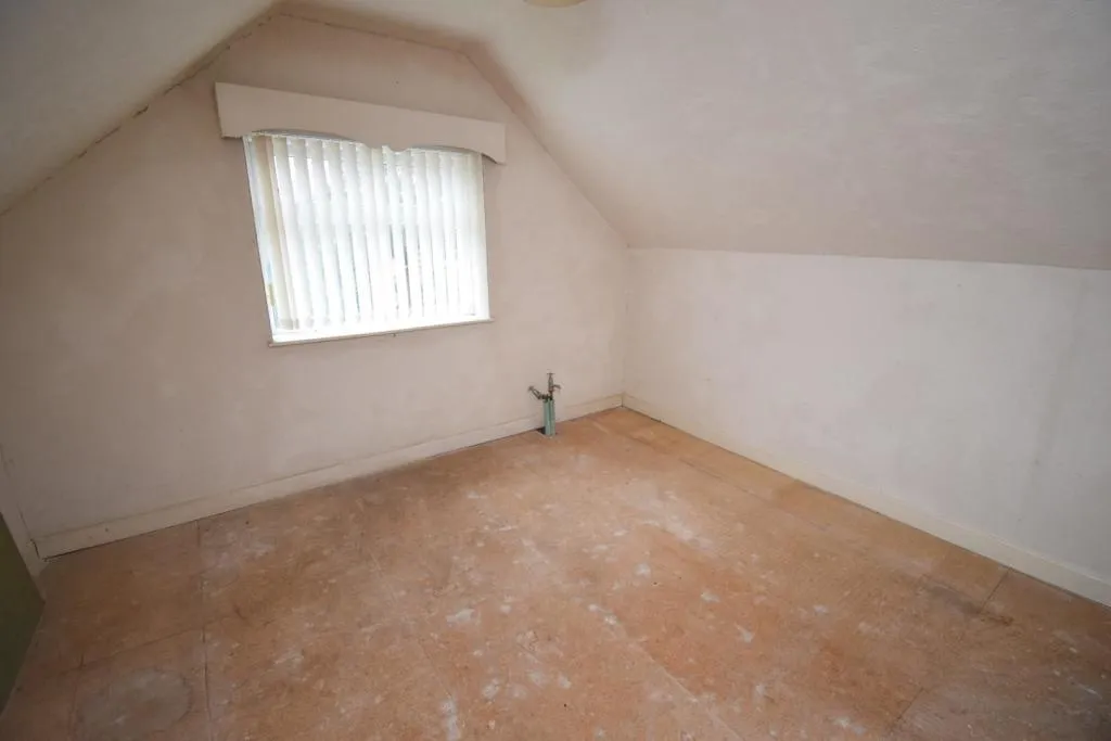 4 bed Detached