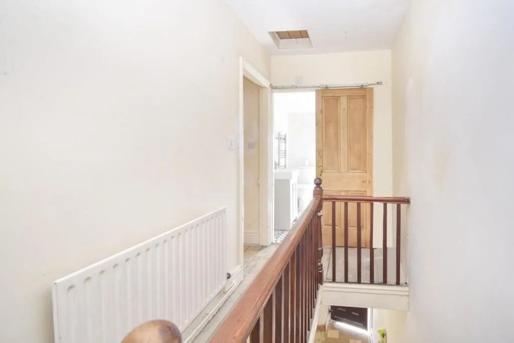 3 bed End of Terrace