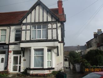 1 BEDROOM FLAT IN POPULAR LOCATION