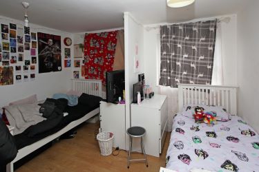 **Calling all Landlords** spacious 3 double bed semi-detached property in Telford. Landlords only with a tenant in situ paying £585 pcm.