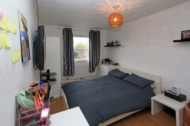 **Calling all Landlords** spacious 3 double bed semi-detached property in Telford. Landlords only with a tenant in situ paying £585 pcm.