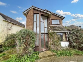 12 Kinson Park Road, Bournemouth, Dorset, BH10 7HQ - Freehold & Vacant Possession