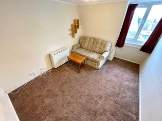 Block of 4 One Bedroom Flats Plus Basement in East Street, Weymouth, Dorset, DT4 8BP - Freehold and Vacant Possession