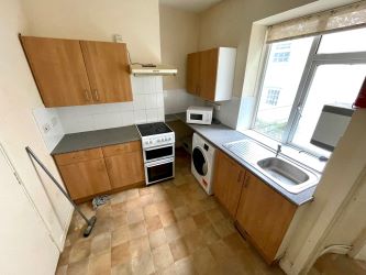 Block of 4 One Bedroom Flats Plus Basement in East Street, Weymouth, Dorset, DT4 8BP - Freehold and Vacant Possession